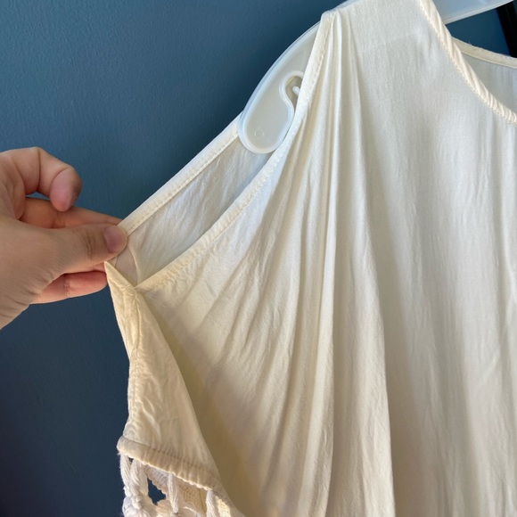 Doe & Rae Batwing Top- Size S (Like New) - Picture 3 of 6